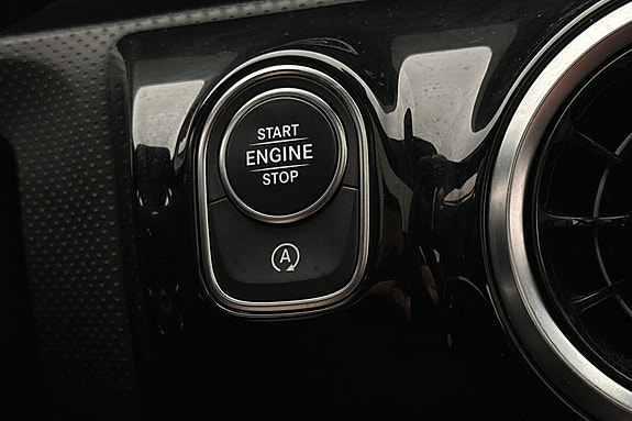 Mercedes-Benz CLA200 20 of 28