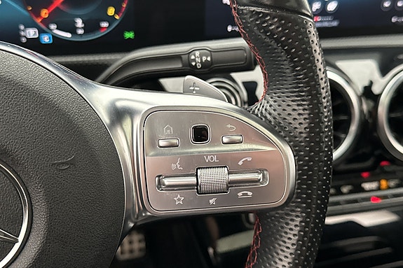 Mercedes-Benz CLA200 21 of 28