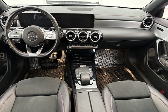 Mercedes-Benz CLA200 27 of 28