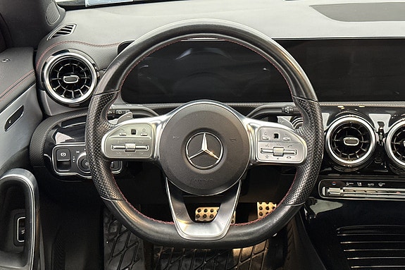 Mercedes-Benz CLA200 26 of 28