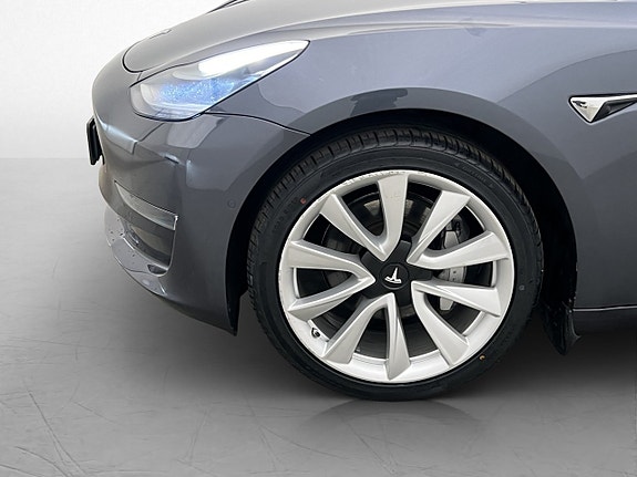 Tesla Model 3 12 of 30