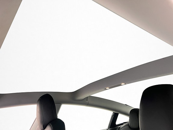 Tesla Model 3 23 of 30