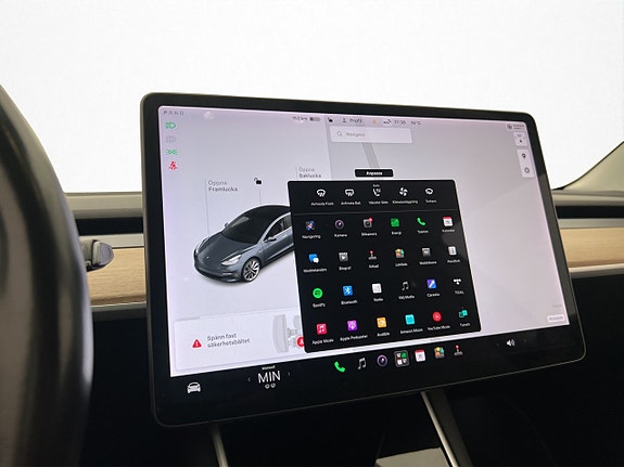 Tesla Model 3 25 of 30