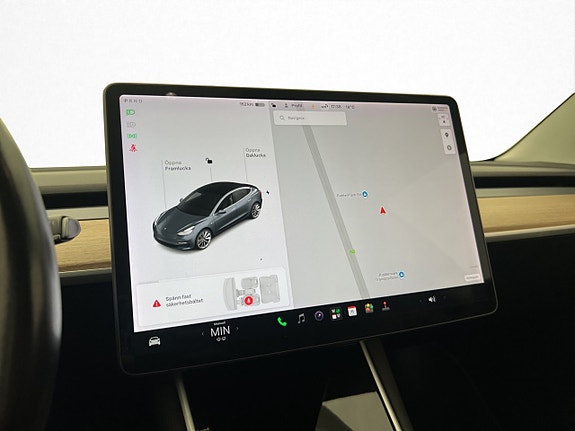 Tesla Model 3 24 of 30