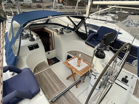 Hanse 320 i mycket gott skick 7 of 28