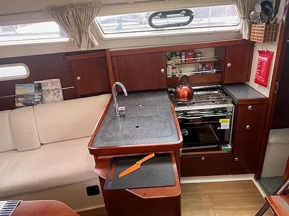 Hanse 320 i mycket gott skick 21 of 28