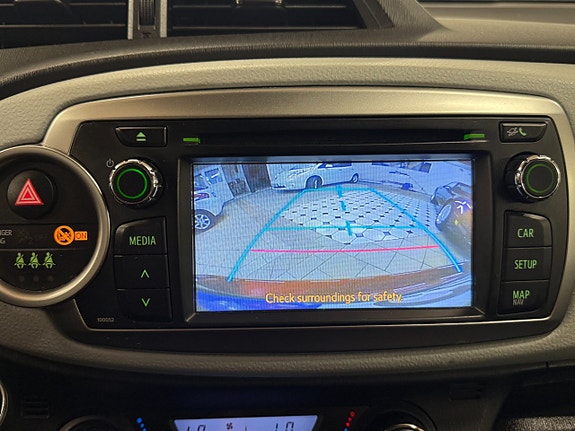Toyota Yaris 11 of 12