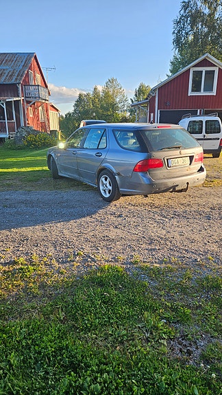 Saab 9-5 3 of 3
