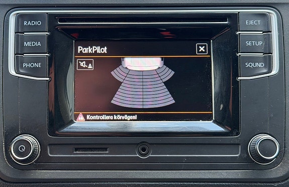 Volkswagen Caddy Maxi 19 of 21