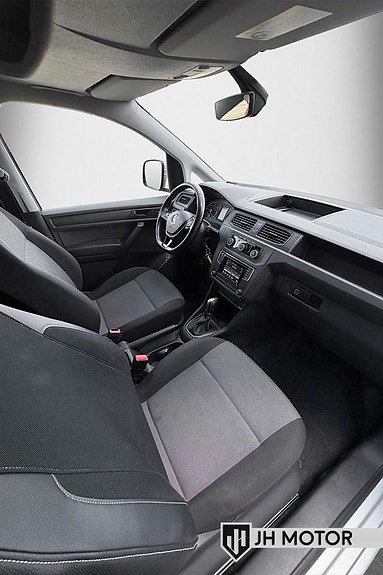 Volkswagen Caddy Maxi 12 of 21