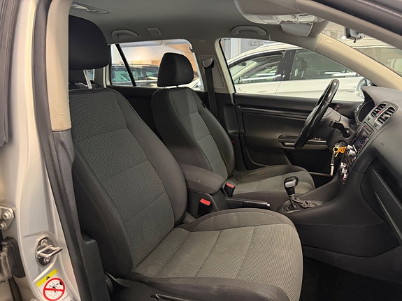 Volkswagen Golf I 17 of 26