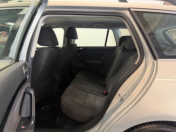 Volkswagen Golf I 14 of 26