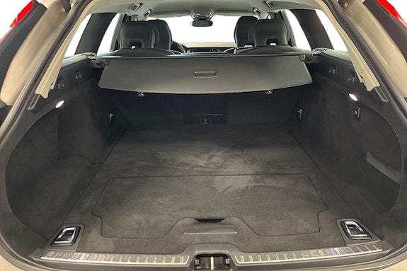 Volvo V90 23 of 30