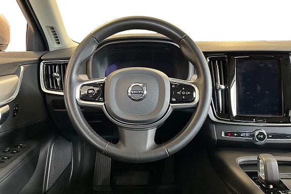 Volvo V90 22 of 30