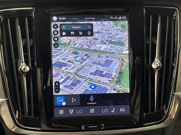 Volvo V90 27 of 30