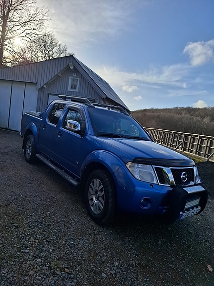 Nissan Navara 2 of 5
