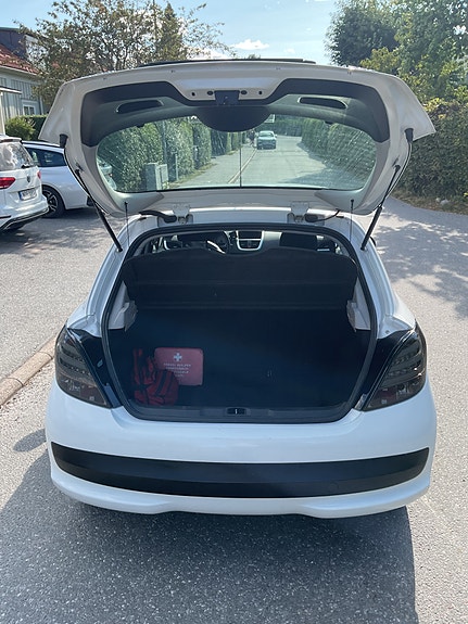 Peugeot 207 6 of 9