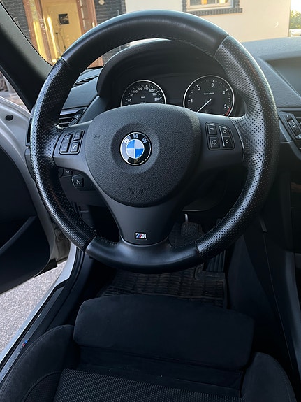 BMW X1 5 of 12