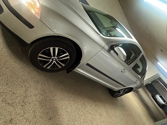 Skoda Octavia 14 of 21