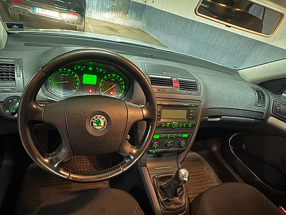 Skoda Octavia 6 of 21