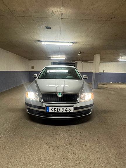 Skoda Octavia 2 of 21