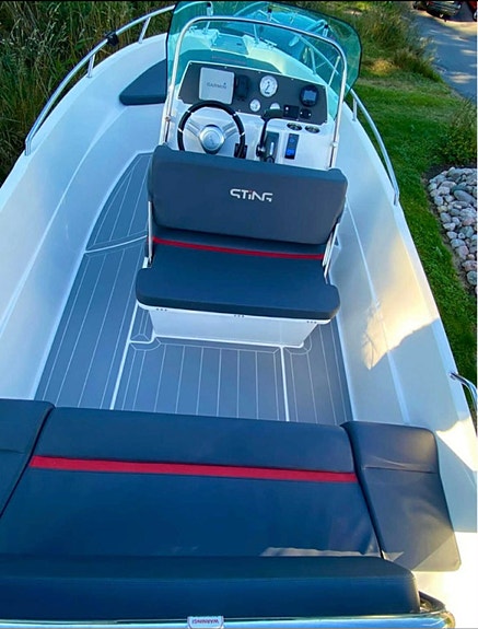 Sting 530s 3 of 4