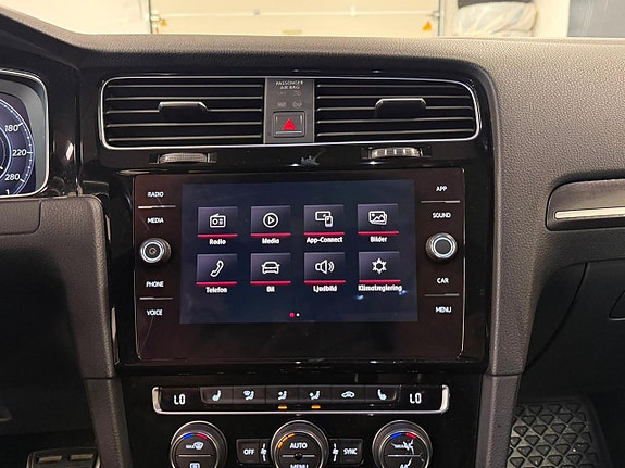 Volkswagen Golf I 23 of 27