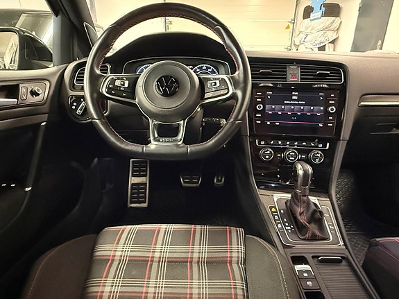 Volkswagen Golf I 20 of 27