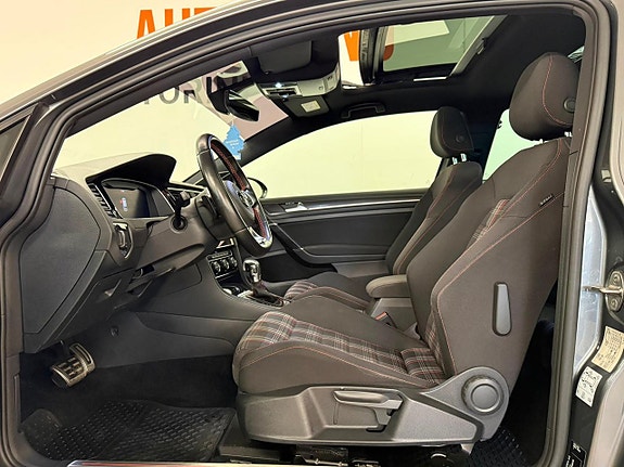 Volkswagen Golf I 9 of 27