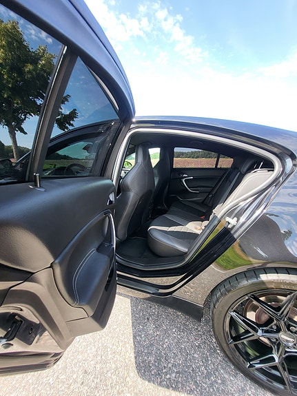 Opel Insignia 10 of 11
