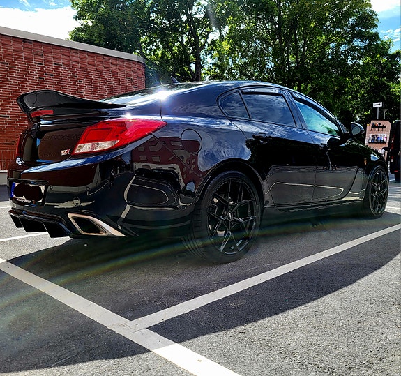Opel Insignia 2 of 11