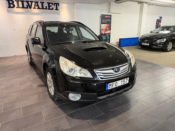 Subaru Outback 2 of 16