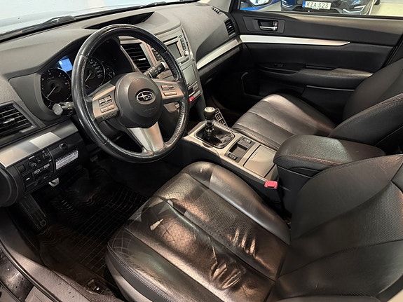 Subaru Outback 10 of 16