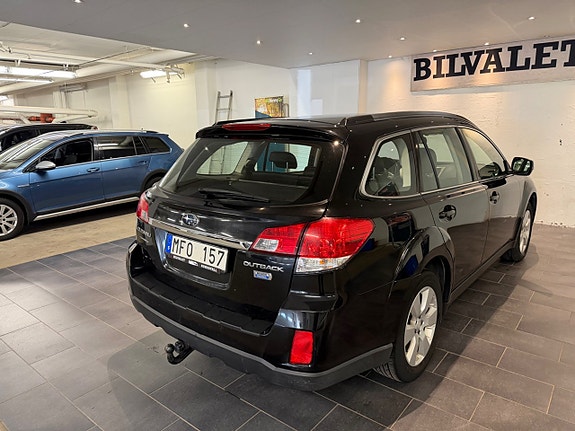 Subaru Outback 5 of 16