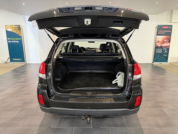 Subaru Outback 7 of 16