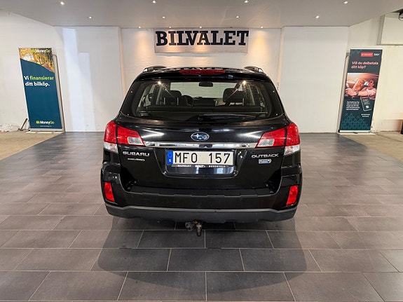 Subaru Outback 6 of 16