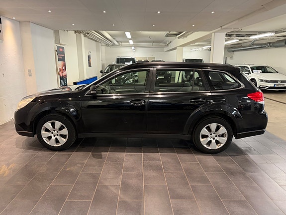 Subaru Outback 9 of 16