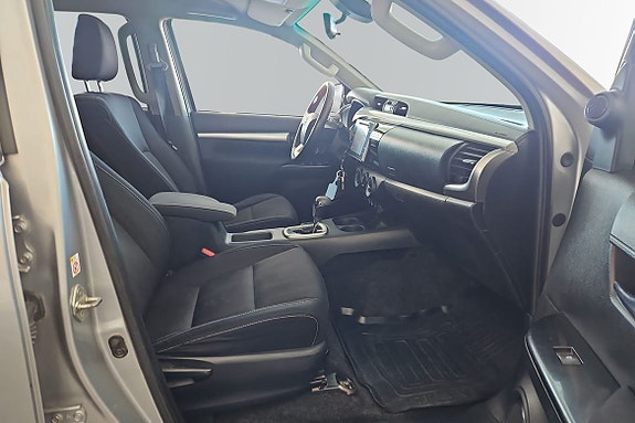 Toyota HiLux 6 of 15