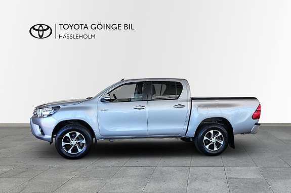 Toyota HiLux 3 of 15