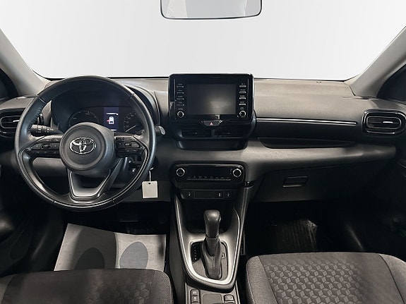 Toyota Yaris 17 of 22
