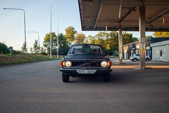 Volvo 142 10 of 30