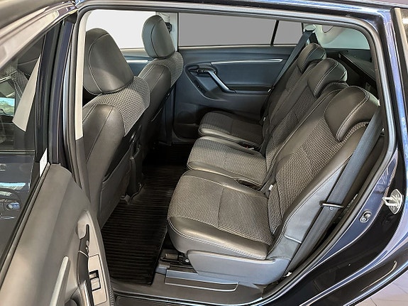 Toyota Verso 15 of 27