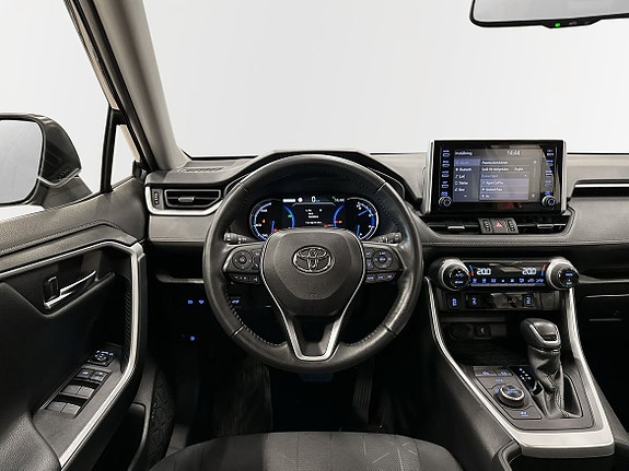 Toyota RAV4 20 of 24