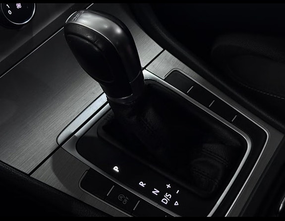 Volkswagen Golf VII 21 of 22