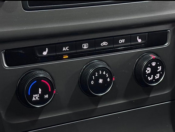 Volkswagen Golf VII 20 of 22