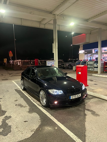 BMW 320d 4 of 10
