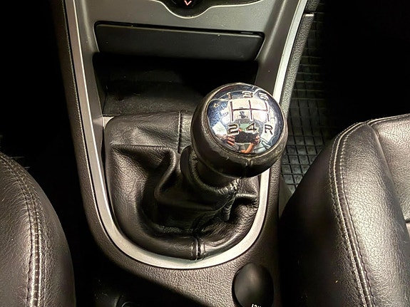 Peugeot 307 SW 21 of 23