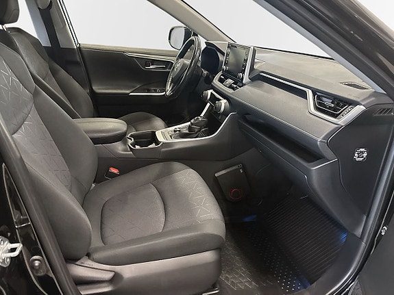 Toyota RAV4 14 of 22