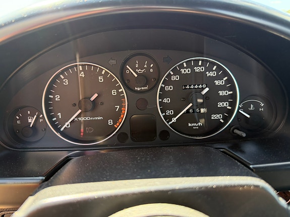Mazda MX-5 6 of 9
