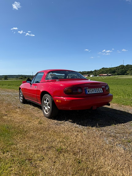 Mazda MX-5 3 of 9